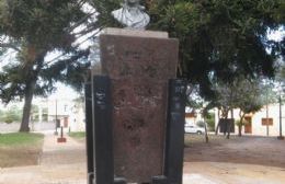 Vandalismo en continuado sobre Plaza Moreno